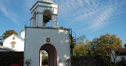 Достопримечательности - Илорский храм